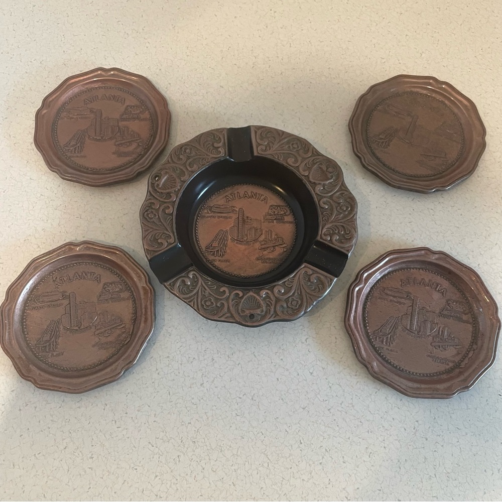Vintage 80s Atlanta Georgia Copper Souvenir Ashtray w / 4 Matching Coaster Set